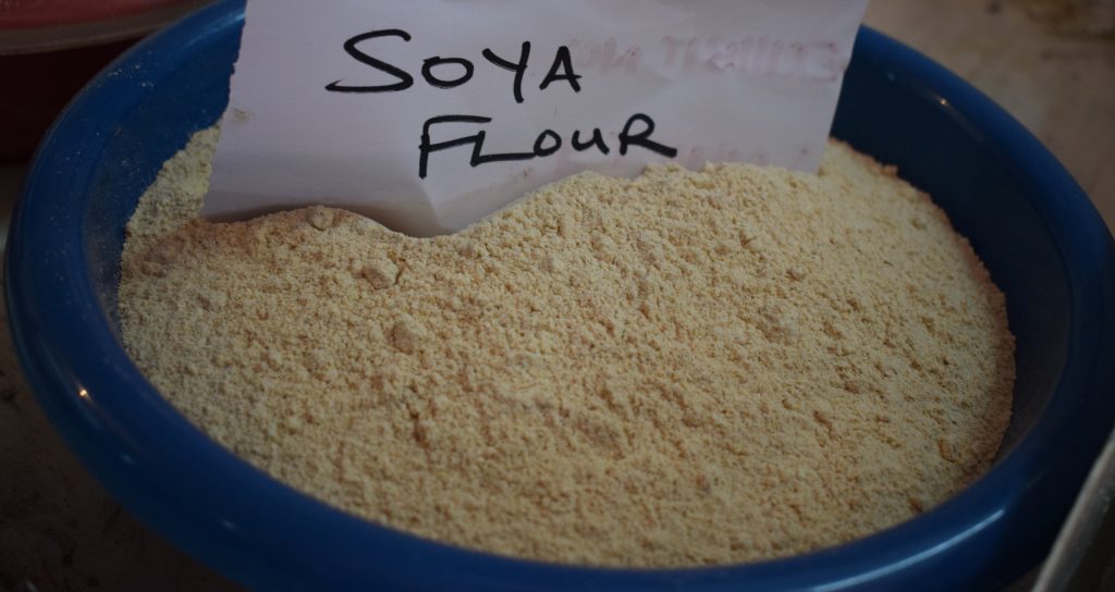 Soya flour