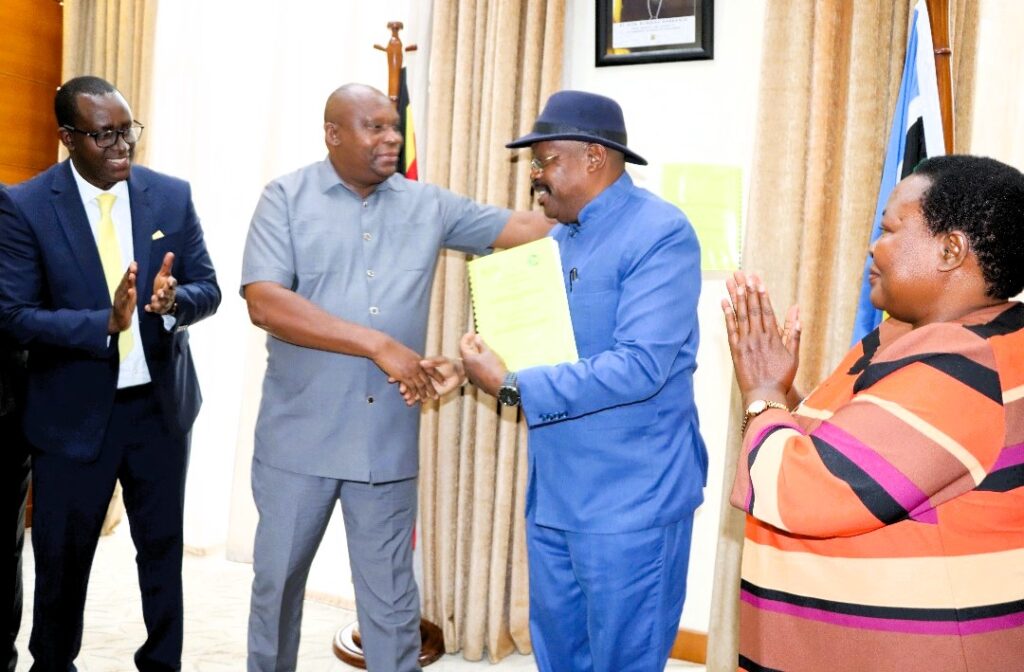 Uganda organic fertilizer factory signing 2